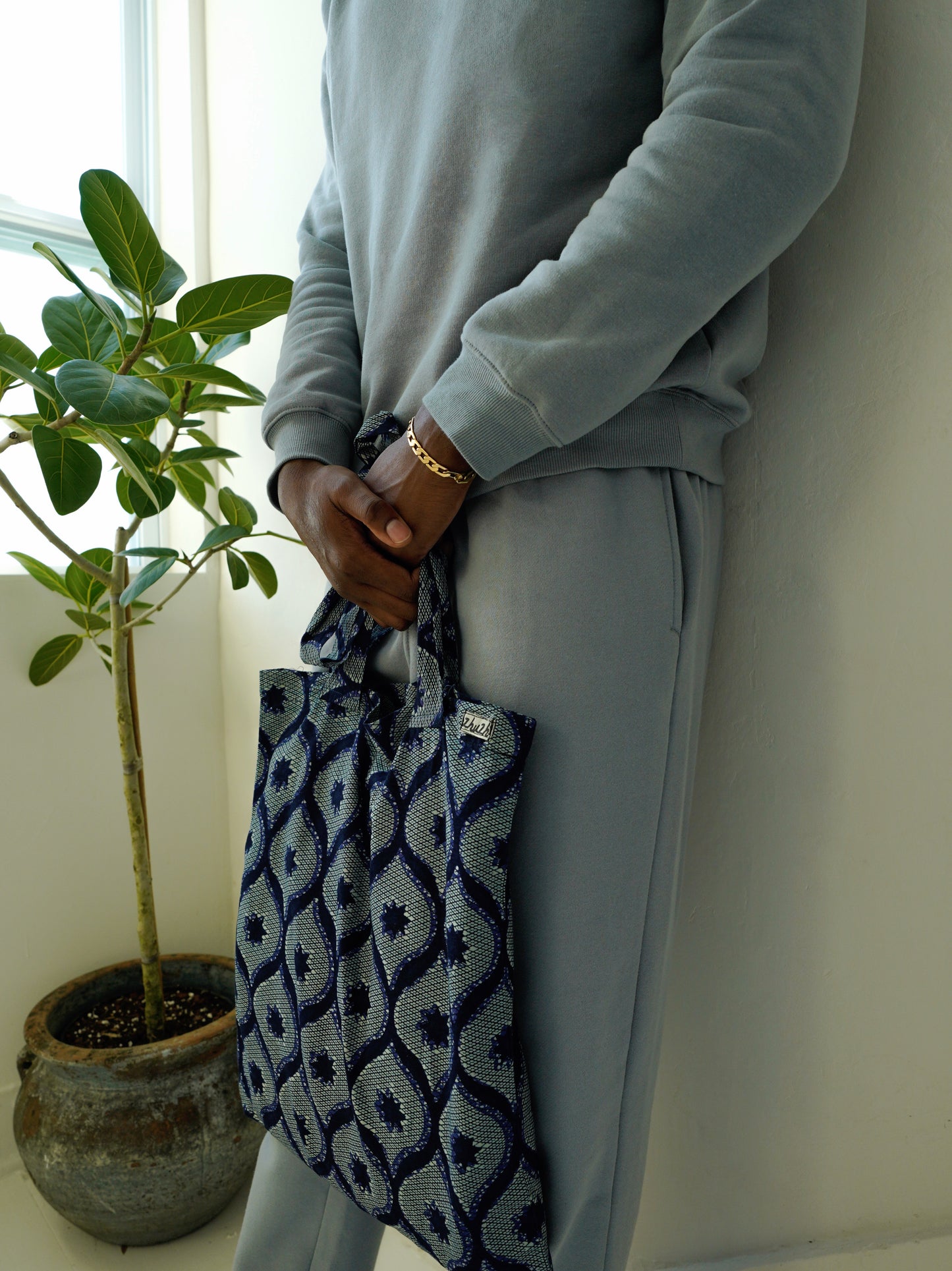 Iris Tote